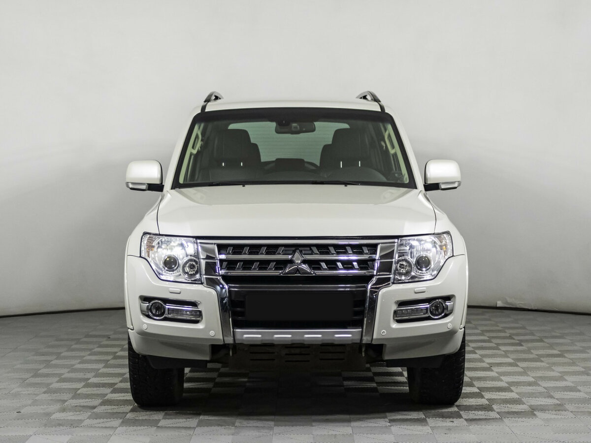 Mitsubishi Pajero б/у, 2014, Автоматическая. Фото: #1