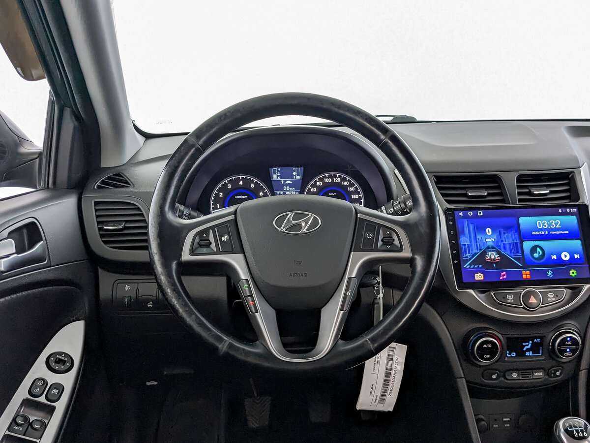 Hyundai Solaris б/у, 2016, Механическая. Фото: #16
