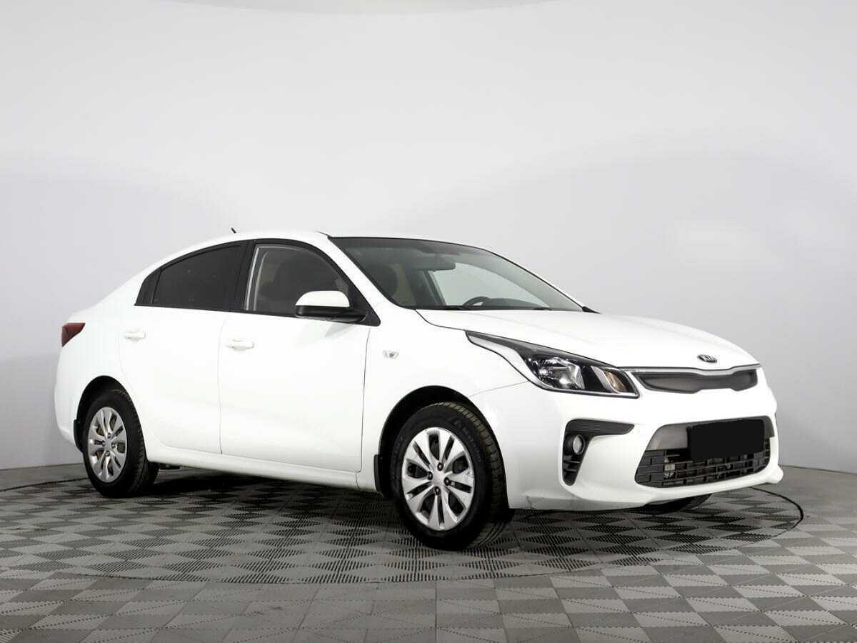 Kia Rio б/у, 2017, Автоматическая. Фото: #2
