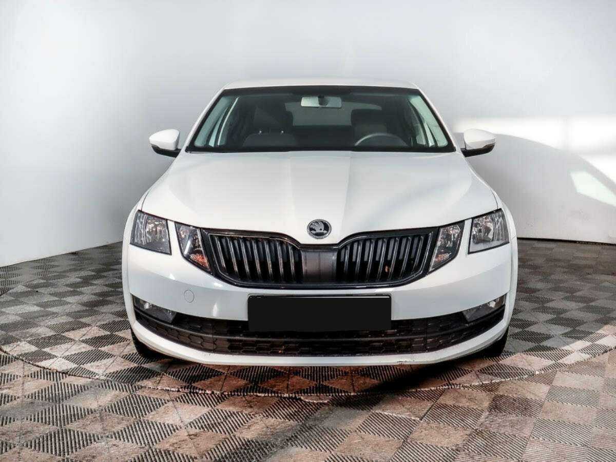 Skoda Octavia б/у, 2018, Механическая. Фото: #1