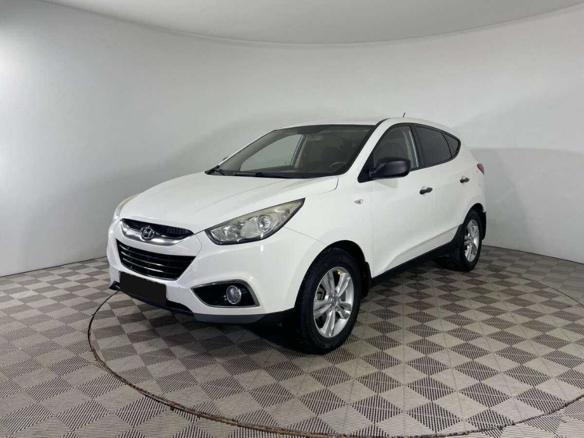 Hyundai ix35 б/у, 2013, Механическая. Посмотреть фото