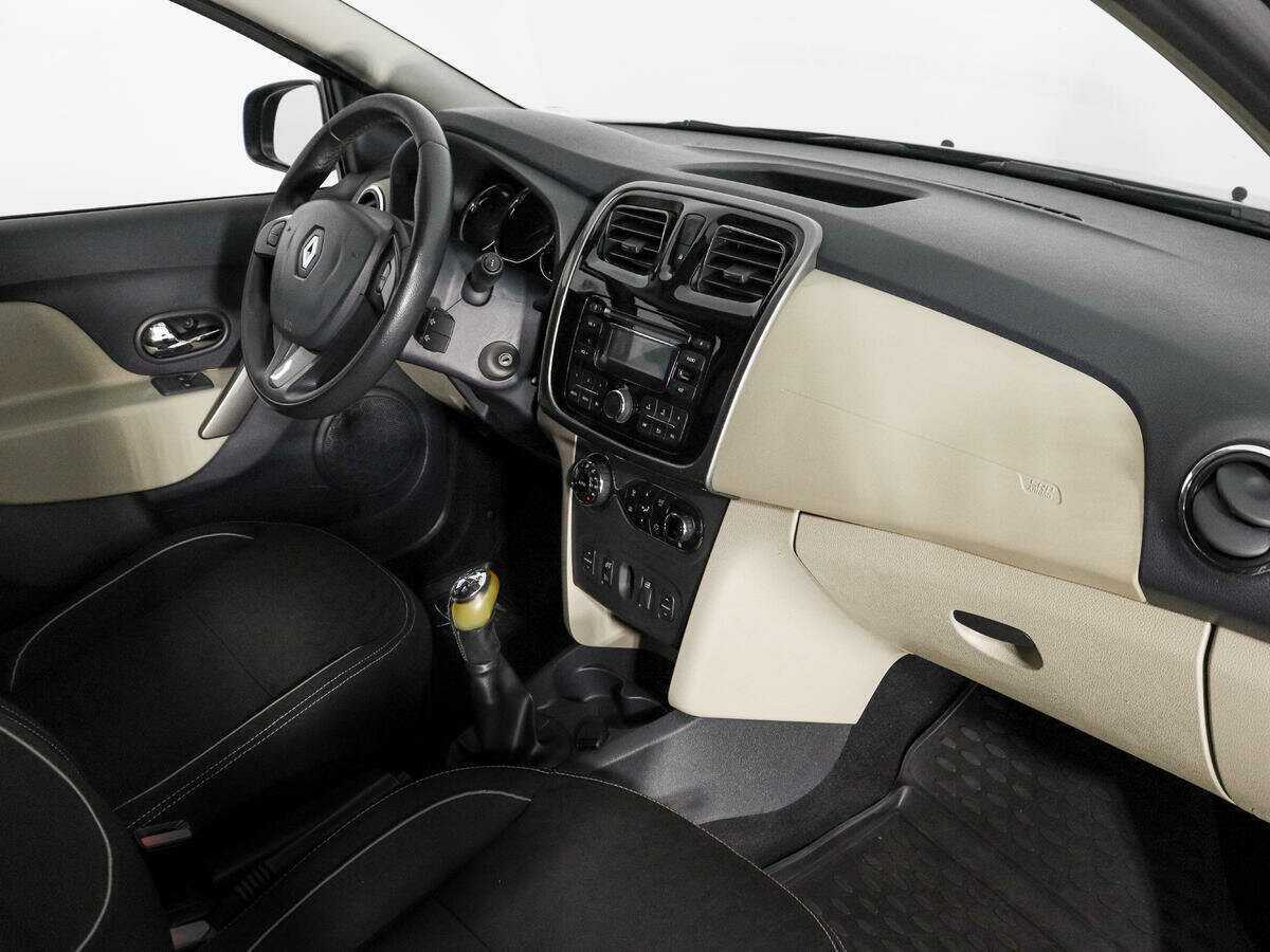 Renault Logan б/у, 2016, Механическая. Фото: #10