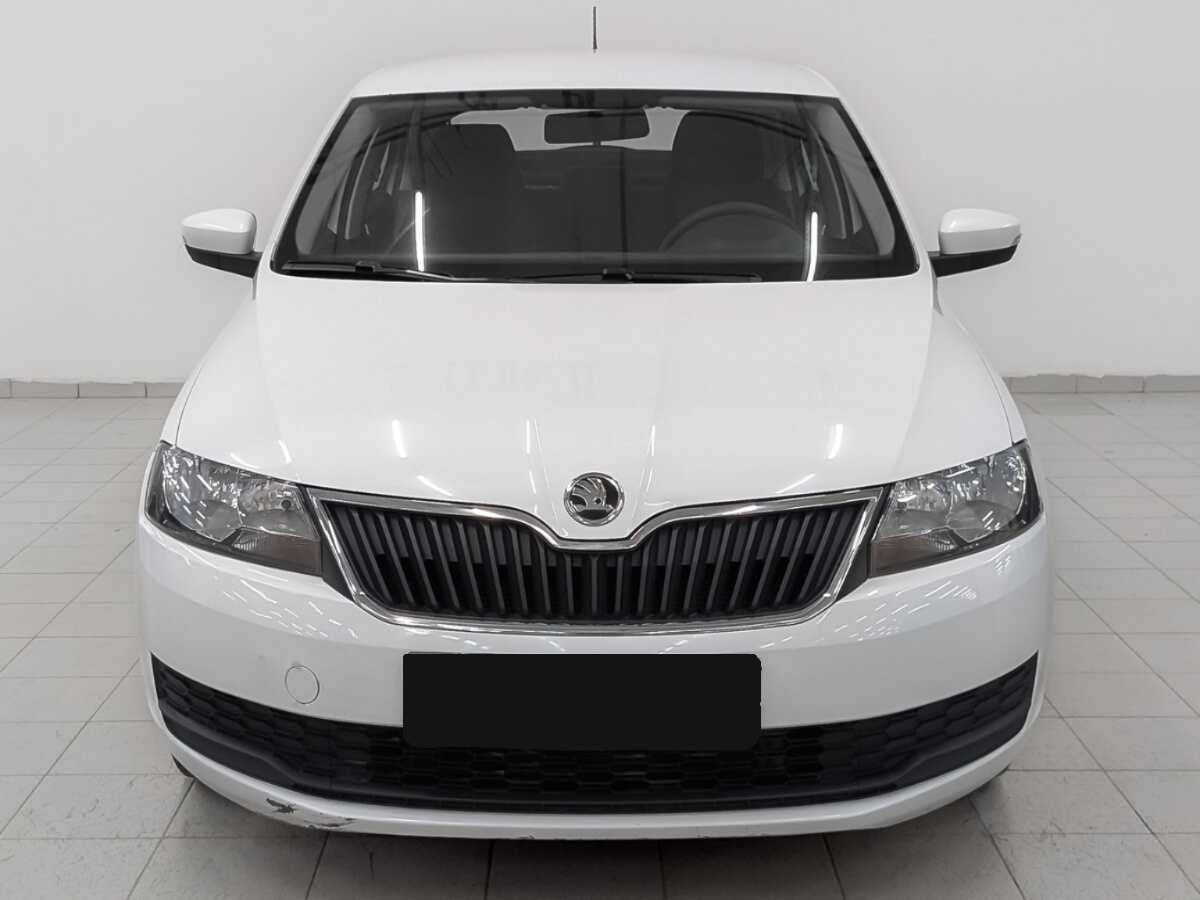 Skoda Rapid б/у, 2017, Механическая. Фото: #1