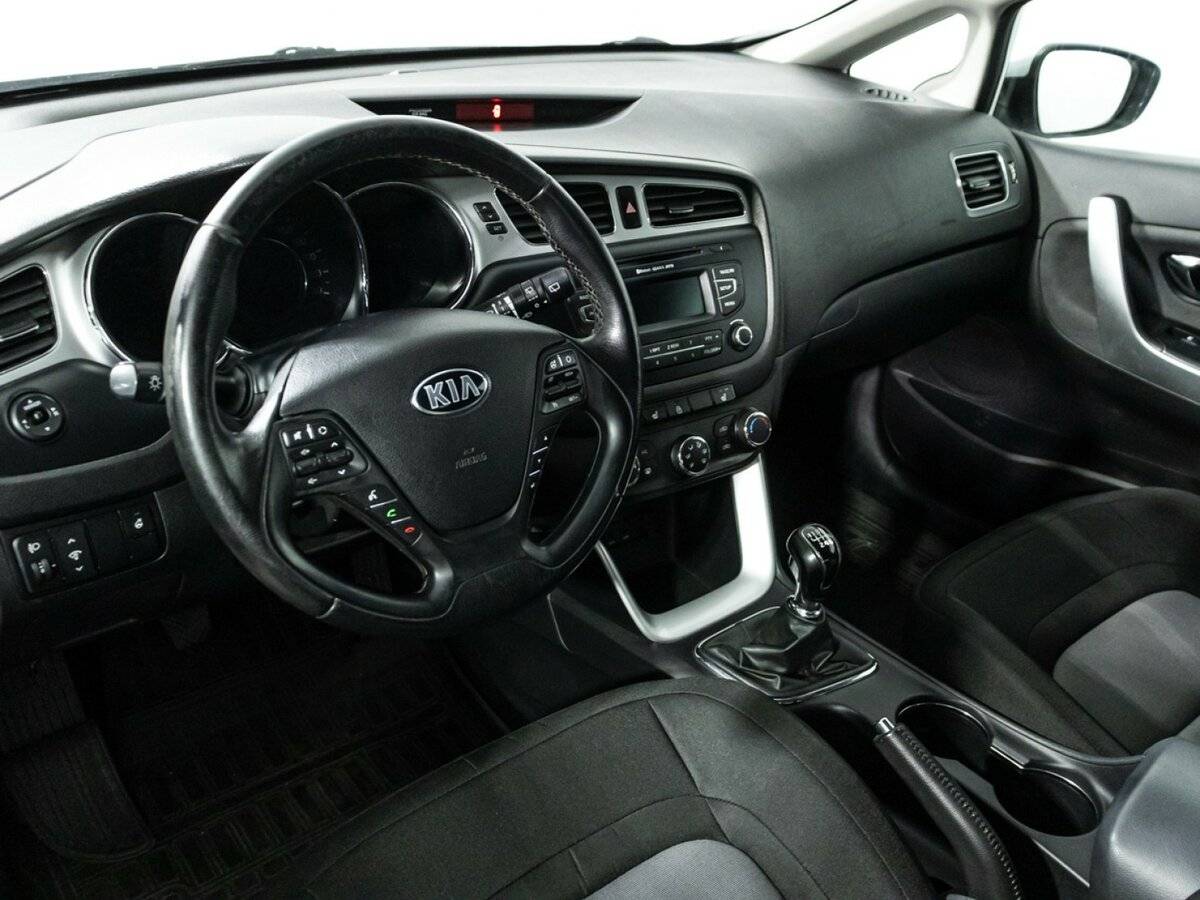 Kia Ceed б/у, 2013, Механическая. Фото: #10
