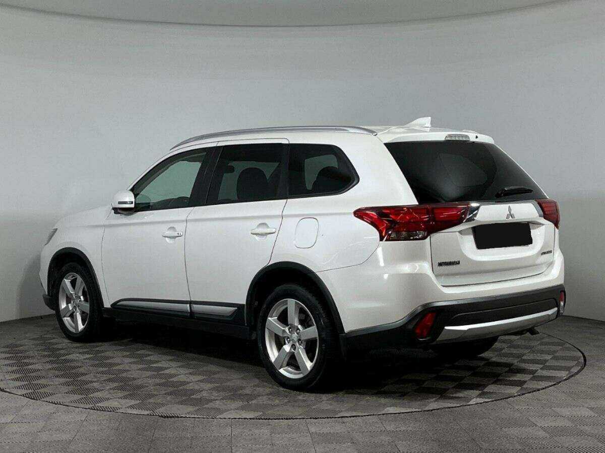Mitsubishi Outlander б/у, 2018, Вариатор. Фото: #6