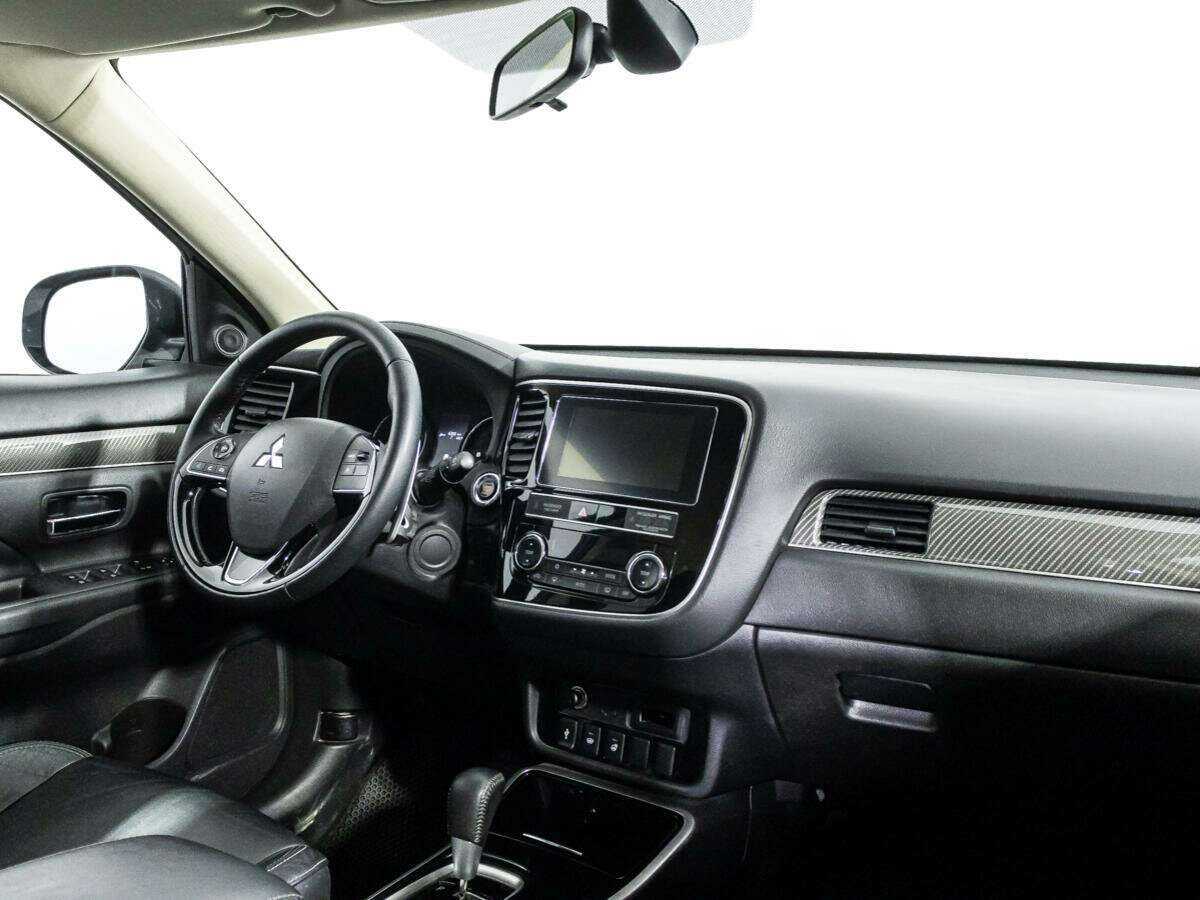 Mitsubishi Outlander б/у, 2019, Вариатор. Фото: #8