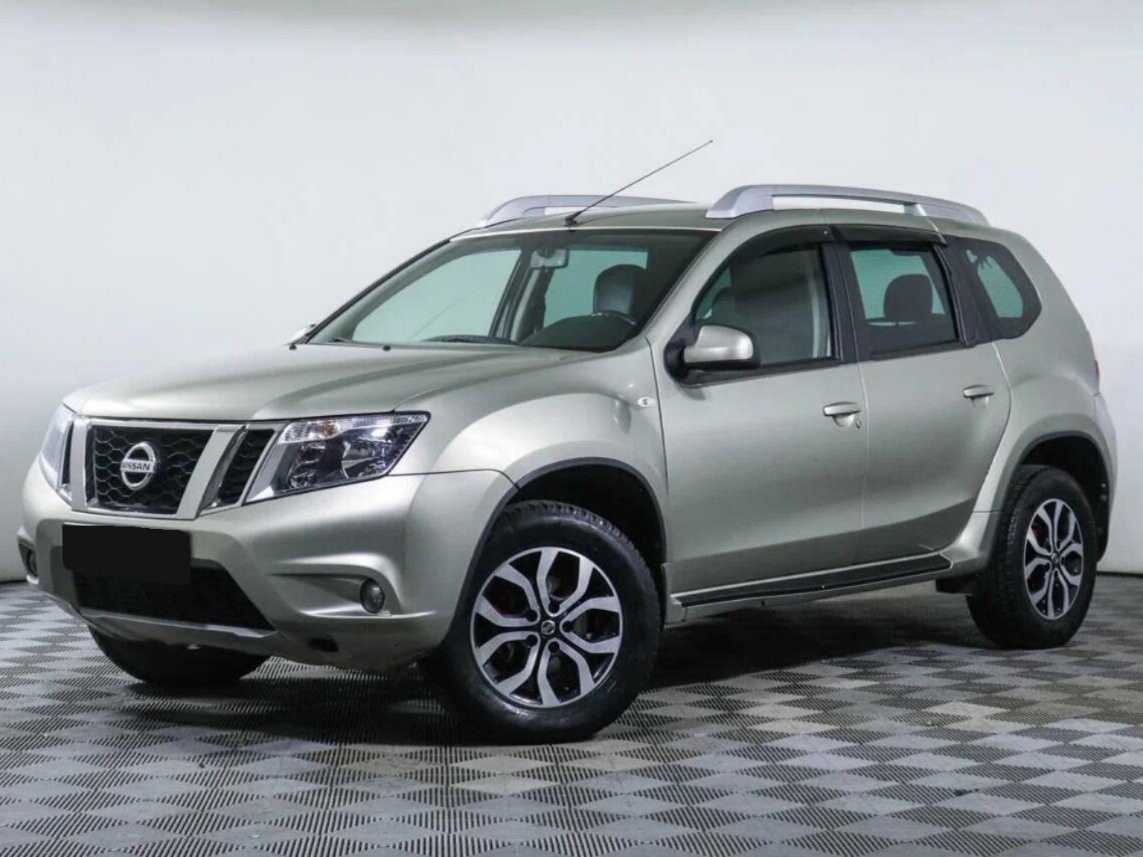 Nissan Terrano б/у, 2014, Механическая. Фото: #0