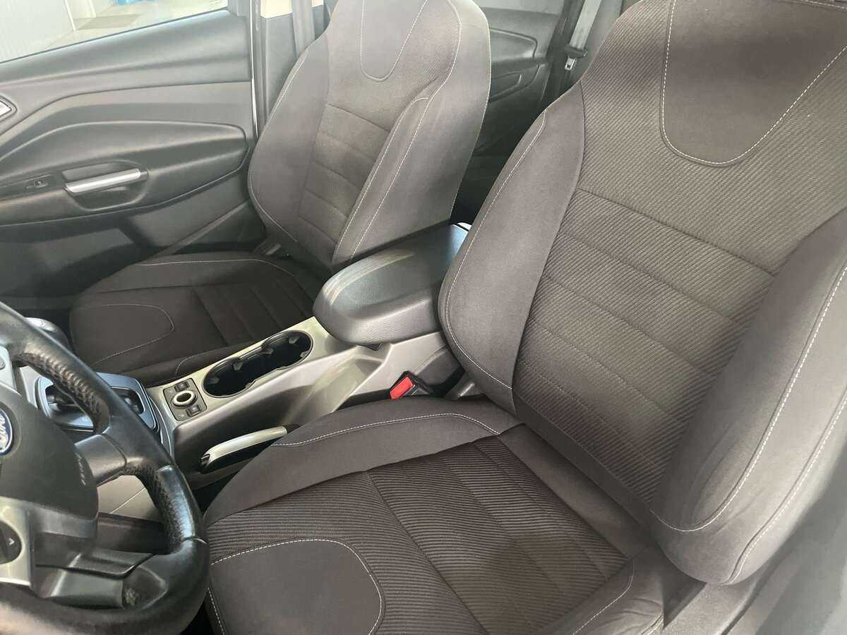 Ford Kuga б/у, 2015, Автоматическая. Фото: #15