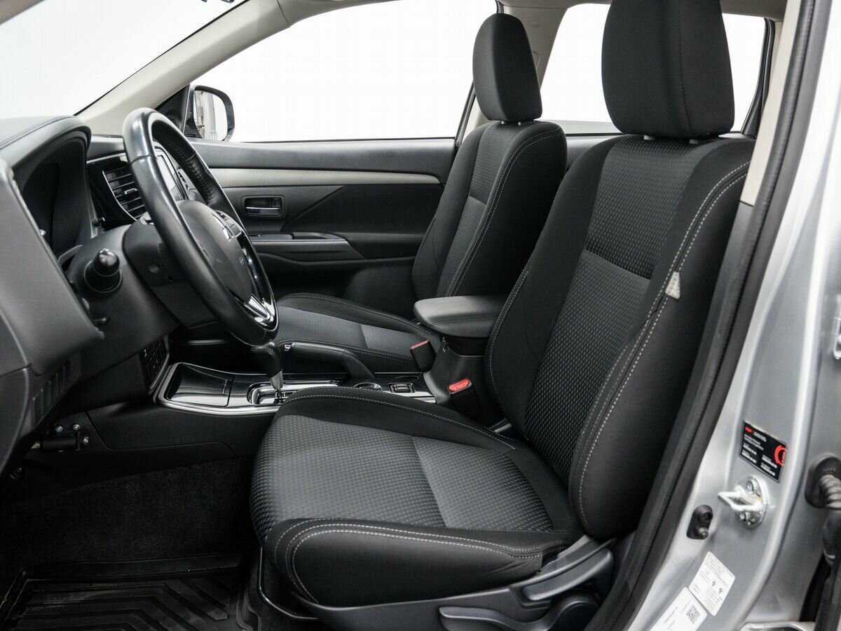 Mitsubishi Outlander б/у, 2018, Вариатор. Фото: #13