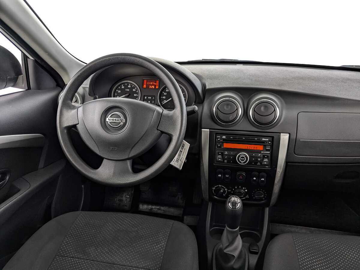 Nissan Almera б/у, 2015, Механическая. Фото: #16