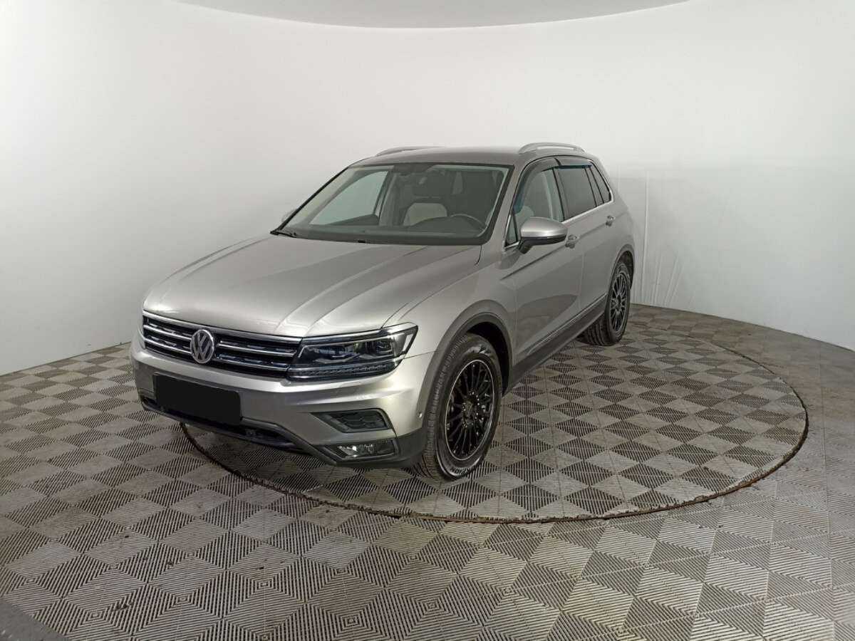 Volkswagen Tiguan б/у, 2017, Роботизированная. Фото: #0
