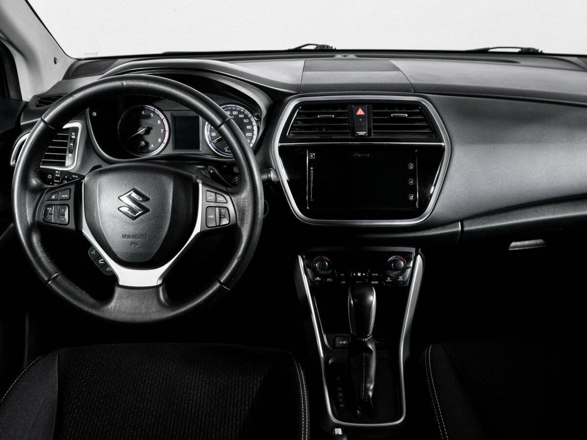 Suzuki SX4 б/у, 2016, Автоматическая. Фото: #11