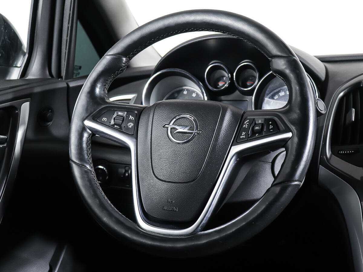 Opel Astra б/у, 2013, Автоматическая. Фото: #11
