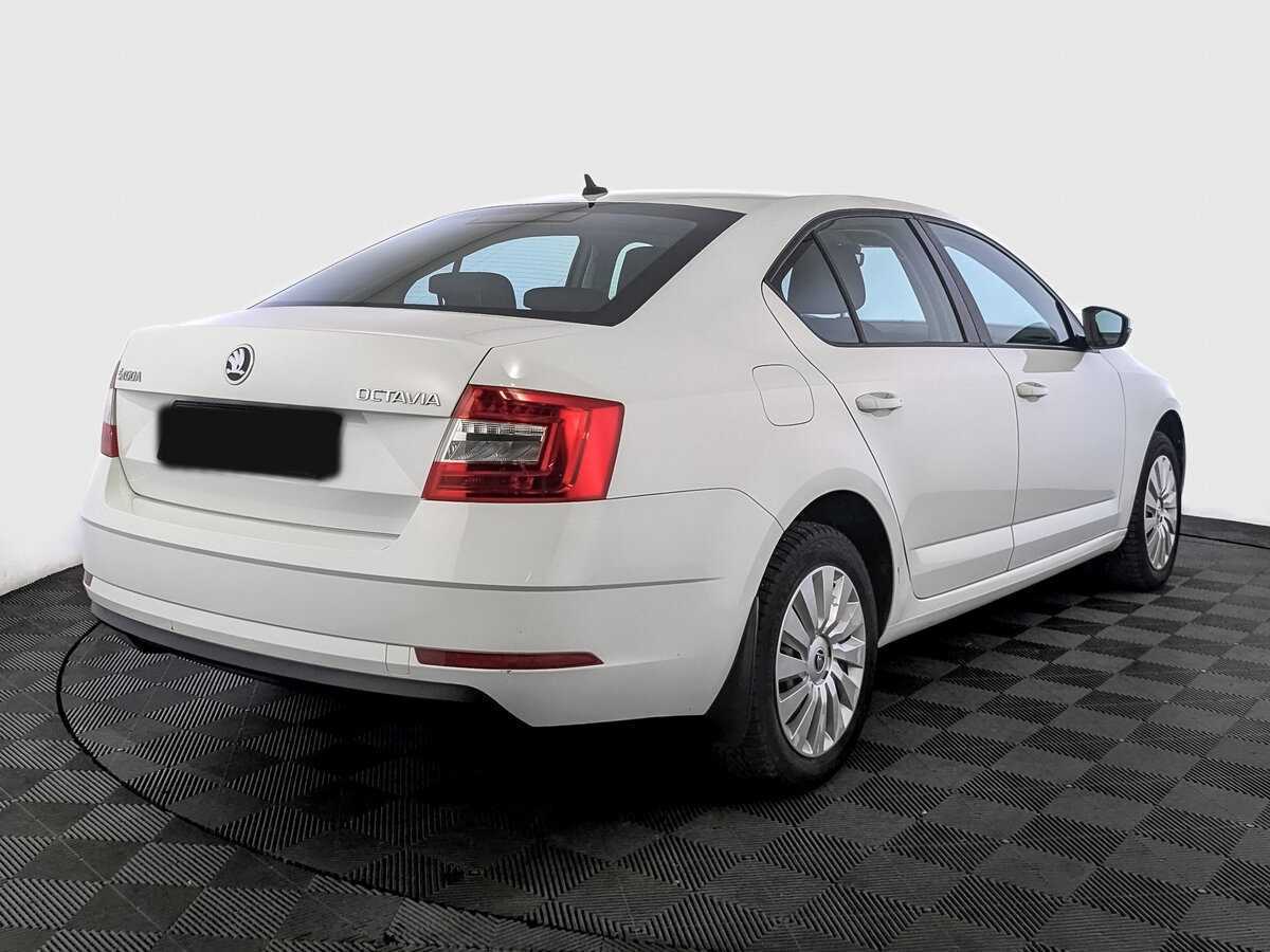 Skoda Octavia б/у, 2019, Механическая. Фото: #4