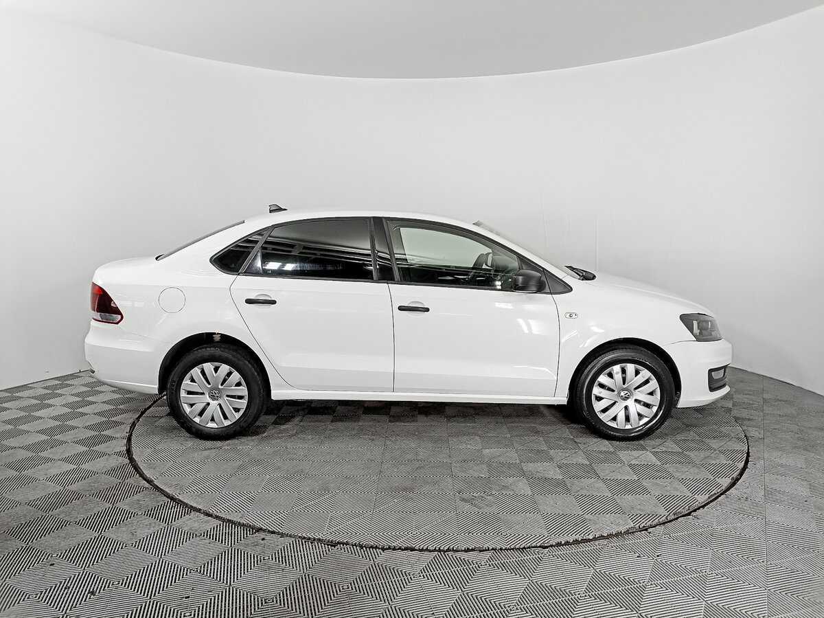 Volkswagen Polo б/у, 2019, Механическая. Фото: #3