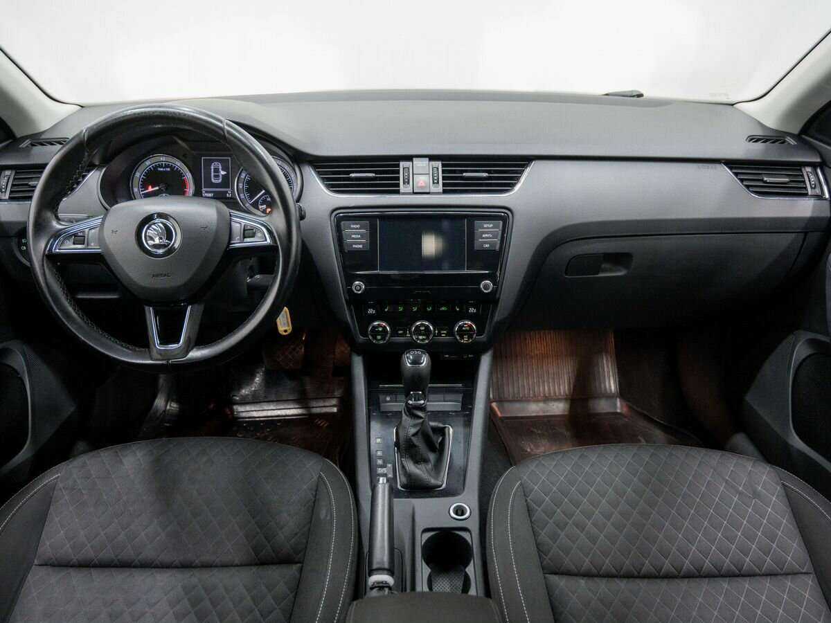 Skoda Octavia б/у, 2017, Роботизированная. Фото: #6