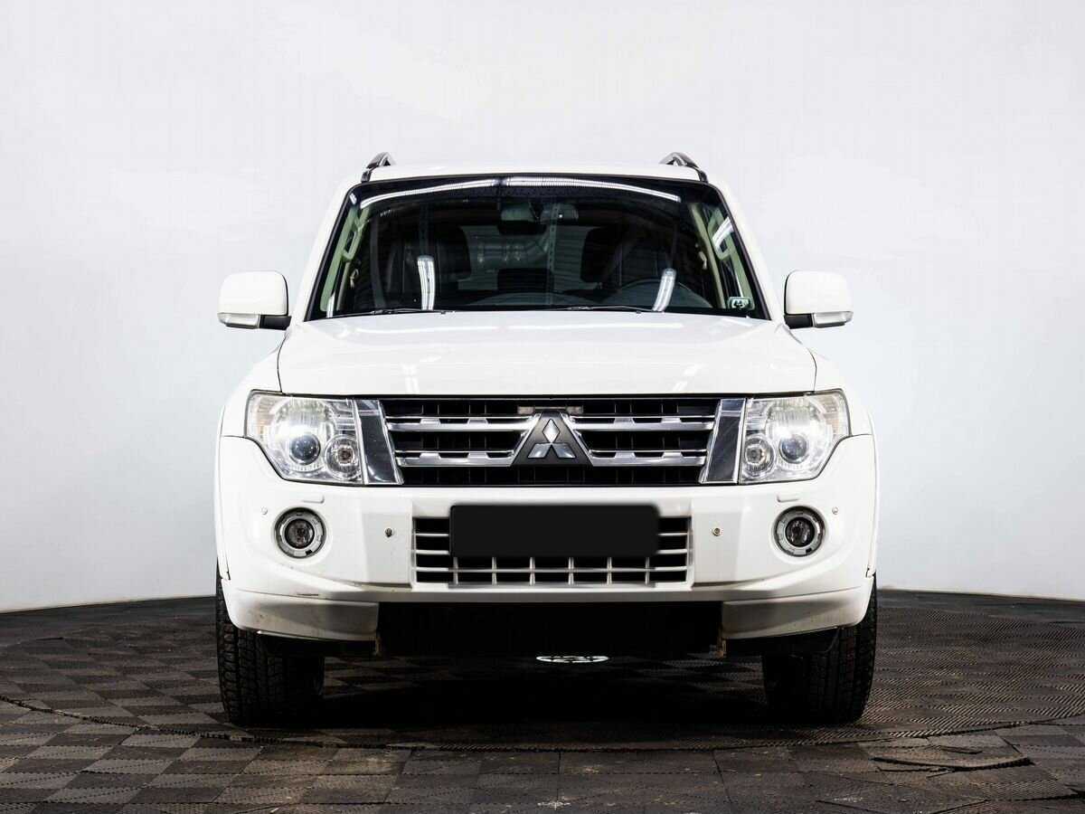Mitsubishi Pajero б/у, 2013, Автоматическая. Фото: #1
