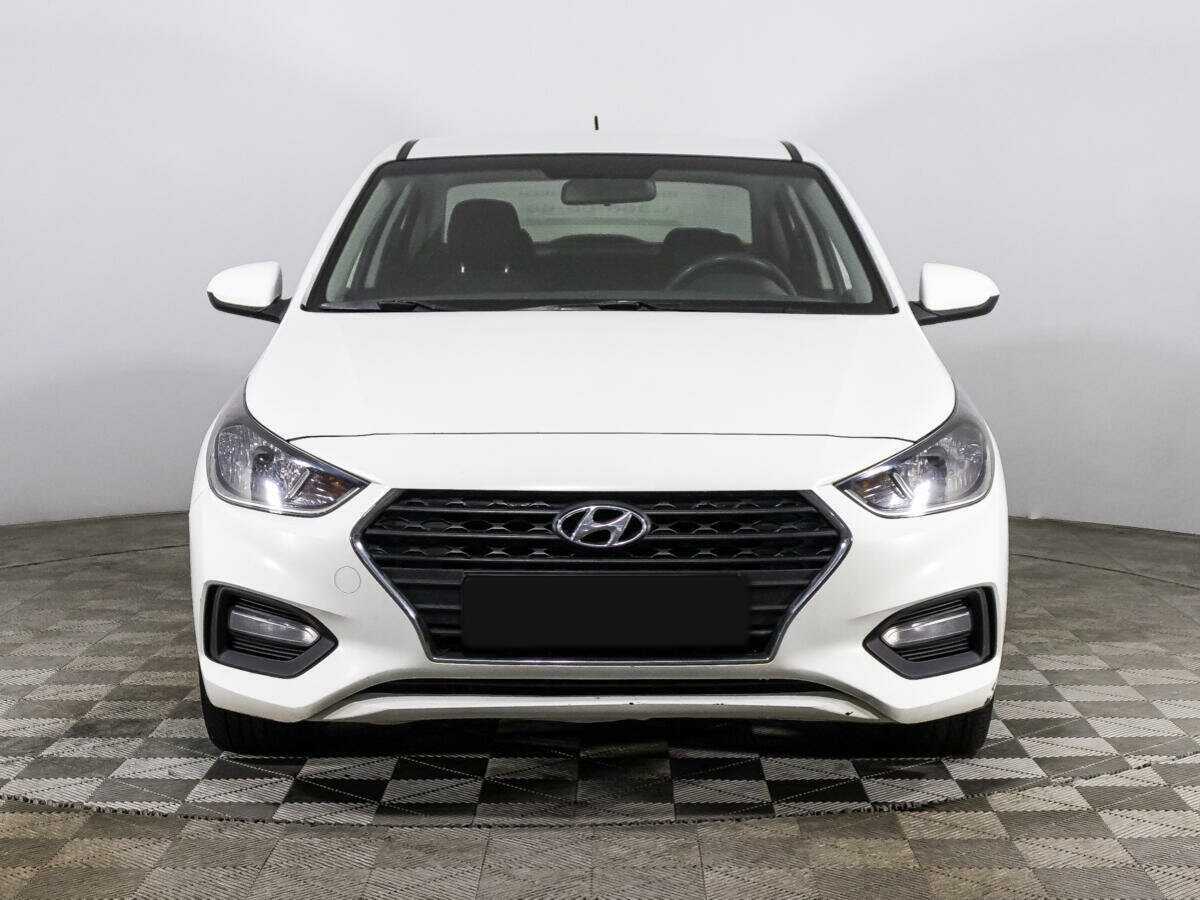 Hyundai Solaris б/у, 2017, Механическая. Фото: #1
