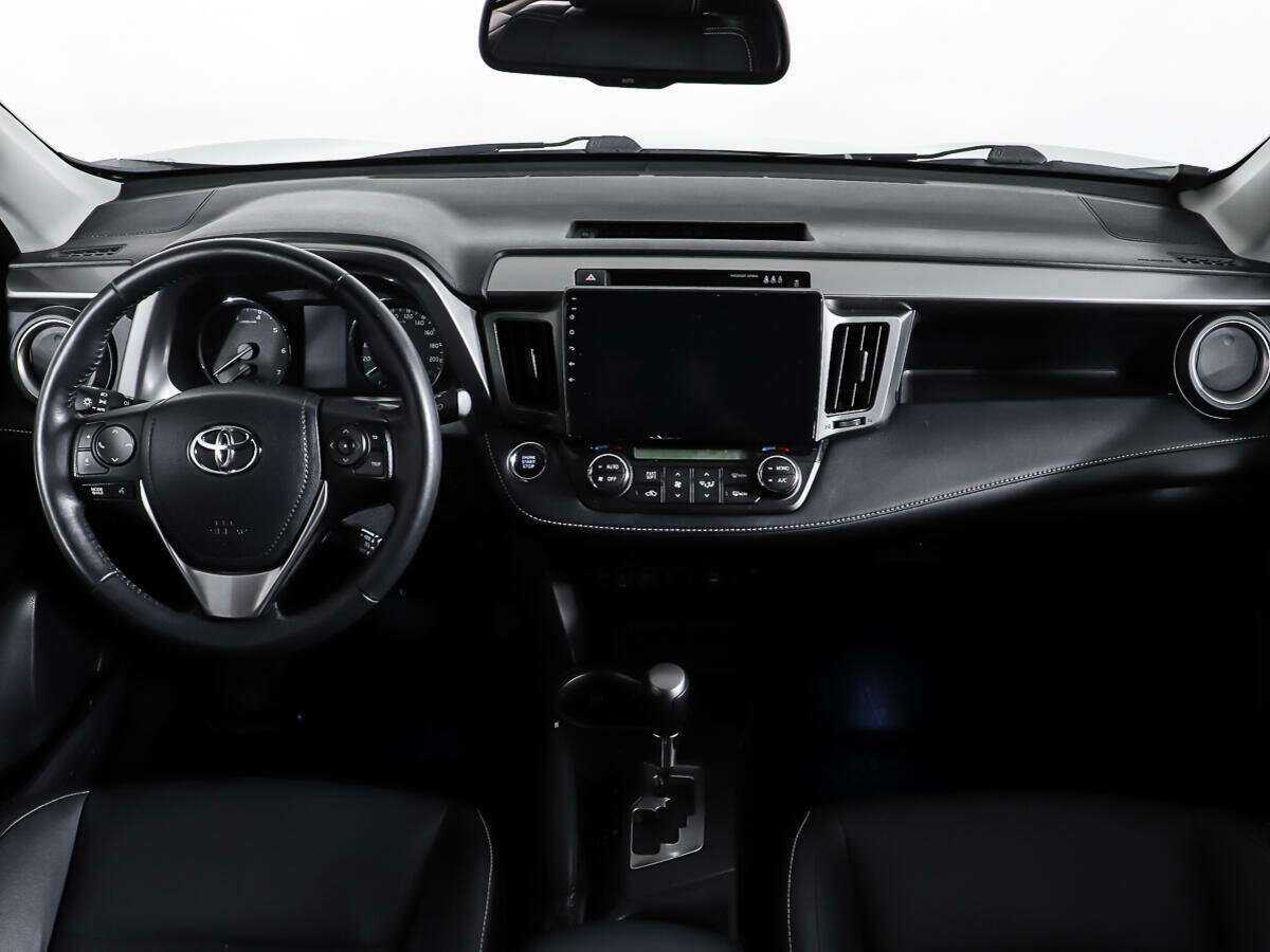Toyota RAV4 б/у, 2018, Автоматическая. Фото: #10