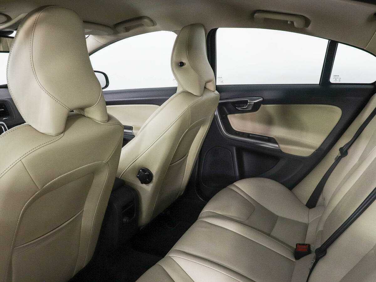 Volvo S60 б/у, 2014, Автоматическая. Фото: #11