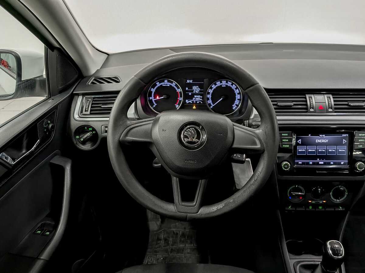 Skoda Rapid б/у, 2017, Механическая. Фото: #19
