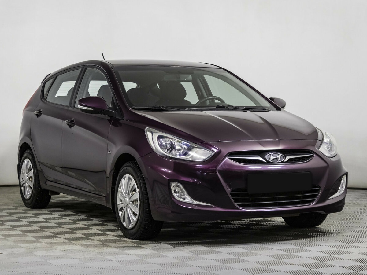 Hyundai Solaris б/у, 2012, Автоматическая. Фото: #2