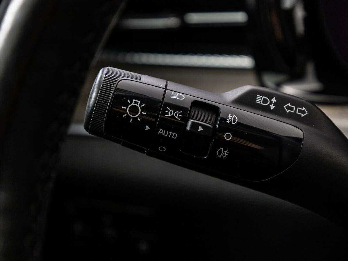 Kia K5 б/у, 2020, Автоматическая. Фото: #17