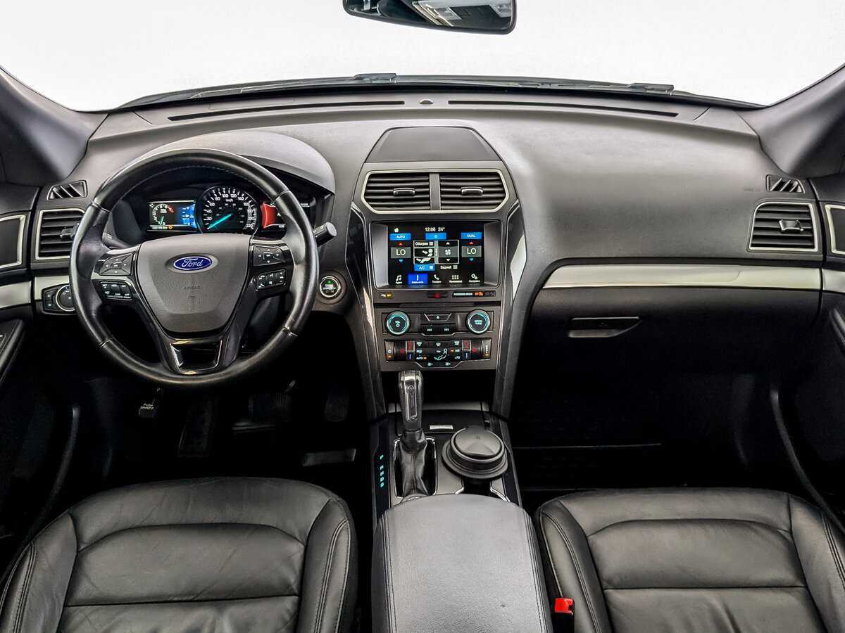Ford Explorer б/у, 2017, Автоматическая. Фото: #11