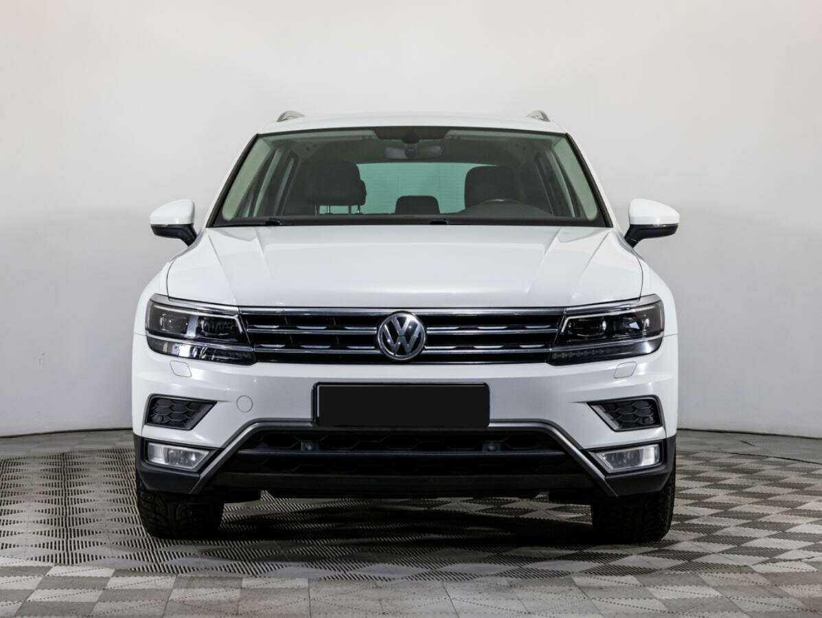 Volkswagen Tiguan б/у, 2017, Роботизированная. Фото: #1