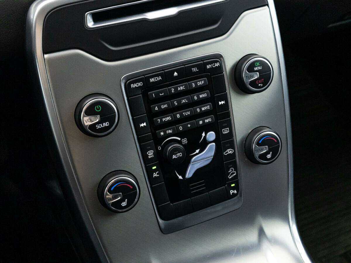 Volvo XC70 б/у, 2014, Автоматическая. Фото: #15