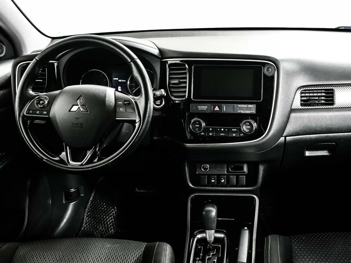Mitsubishi Outlander б/у, 2018, Вариатор. Фото: #10
