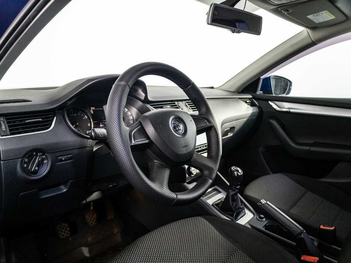 Skoda Octavia б/у, 2013, Механическая. Фото: #8