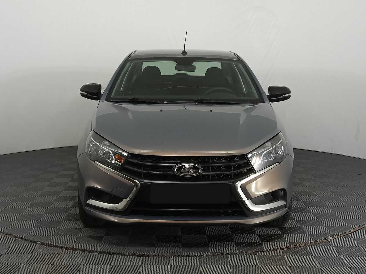 Lada (ВАЗ) Vesta б/у, 2017, Механическая. Фото: #1