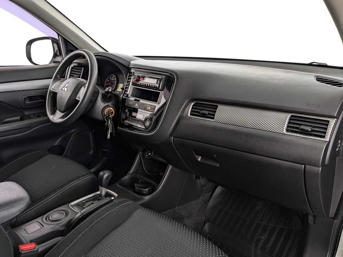 Mitsubishi Outlander б/у, 2015, Вариатор. Фото: #8