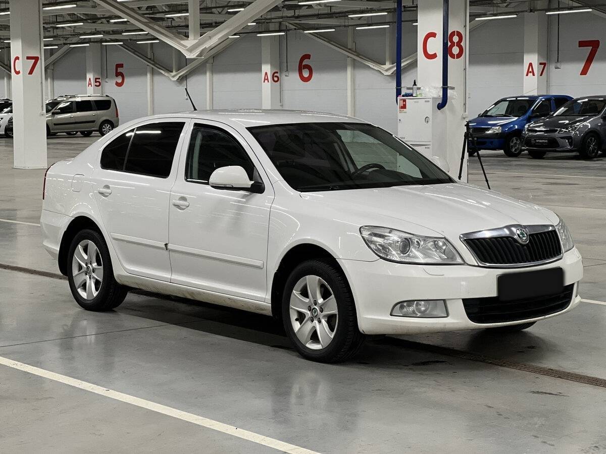 Skoda Octavia б/у, 2012, Автоматическая. Фото: #2