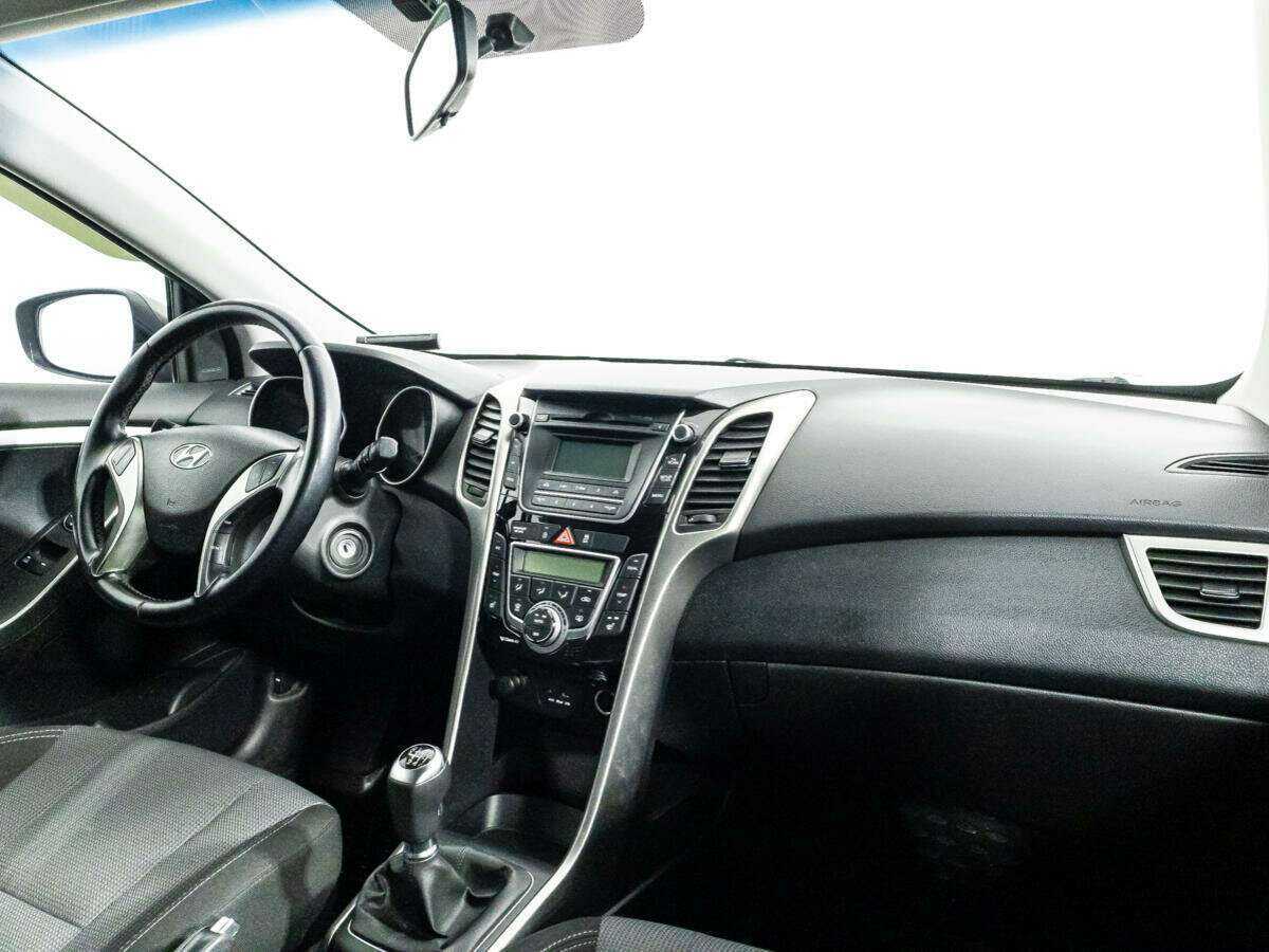 Hyundai i30 б/у, 2013, Механическая. Фото: #8