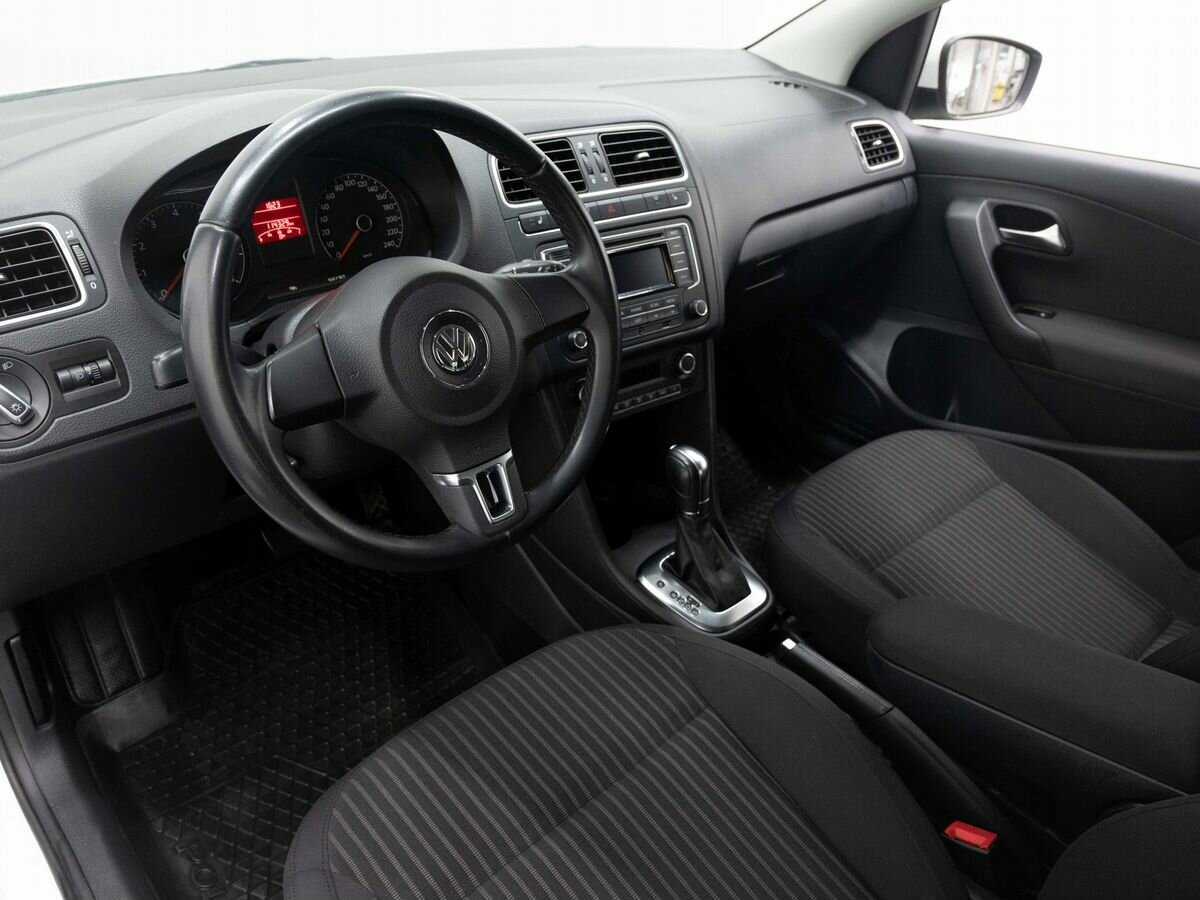 Volkswagen Polo б/у, 2014, Автоматическая. Фото: #7