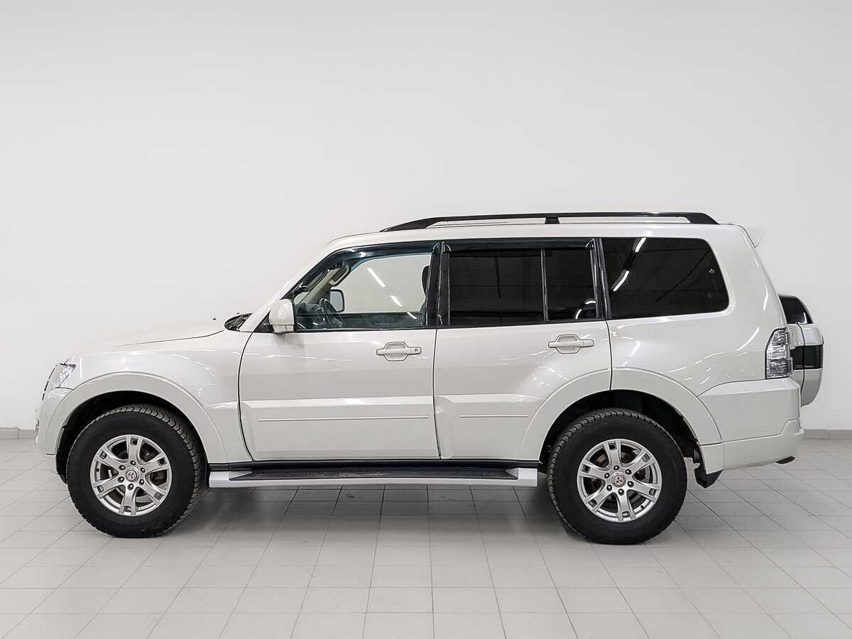 Mitsubishi Pajero б/у, 2015, Автоматическая. Фото: #7