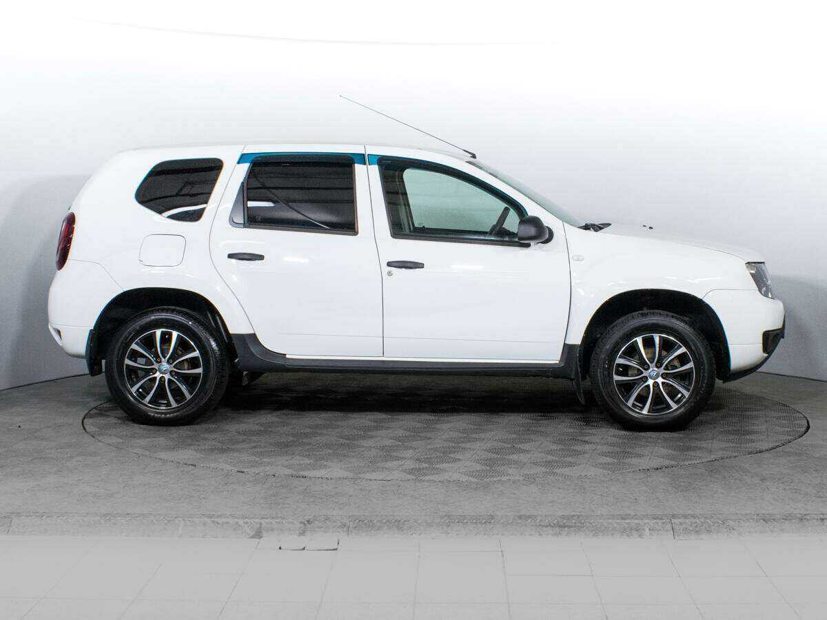 Renault Duster б/у, 2017, Механическая. Фото: #3