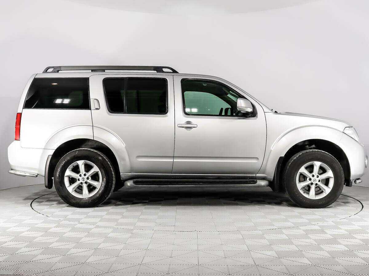 Nissan Pathfinder б/у, 2012, Автоматическая. Фото: #3