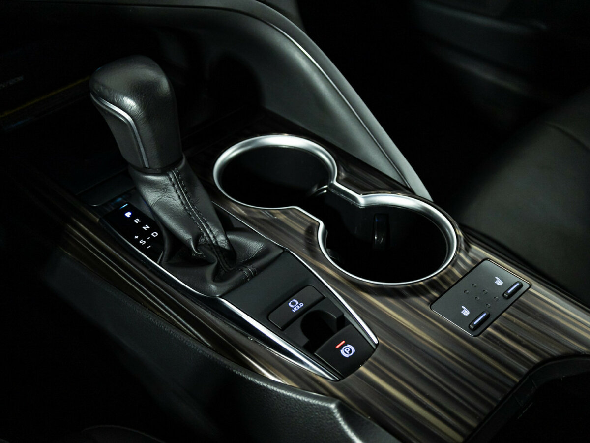Toyota Camry б/у, 2020, Автоматическая. Фото: #16