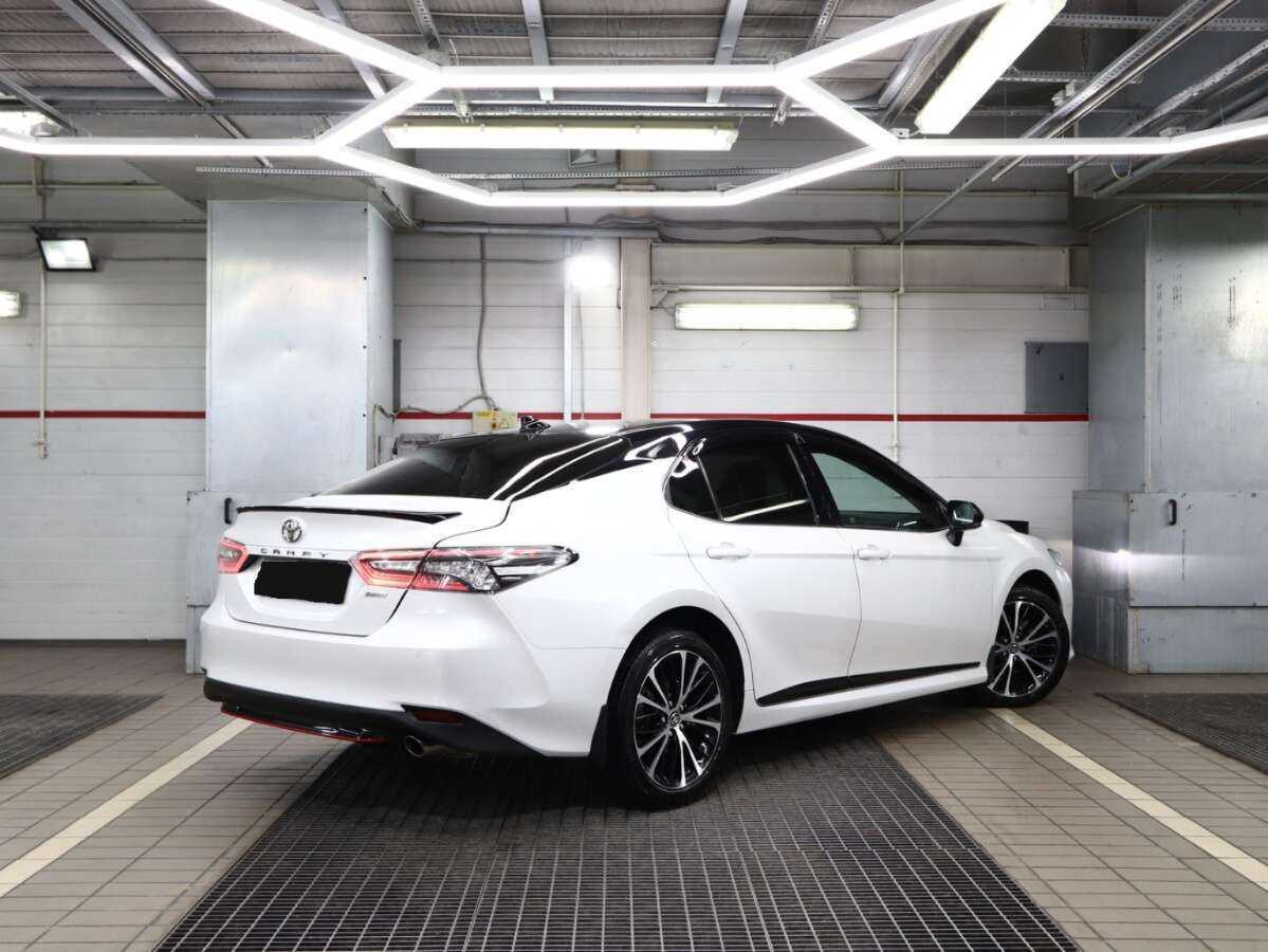 Toyota Camry б/у, 2020, Автоматическая. Фото: #1