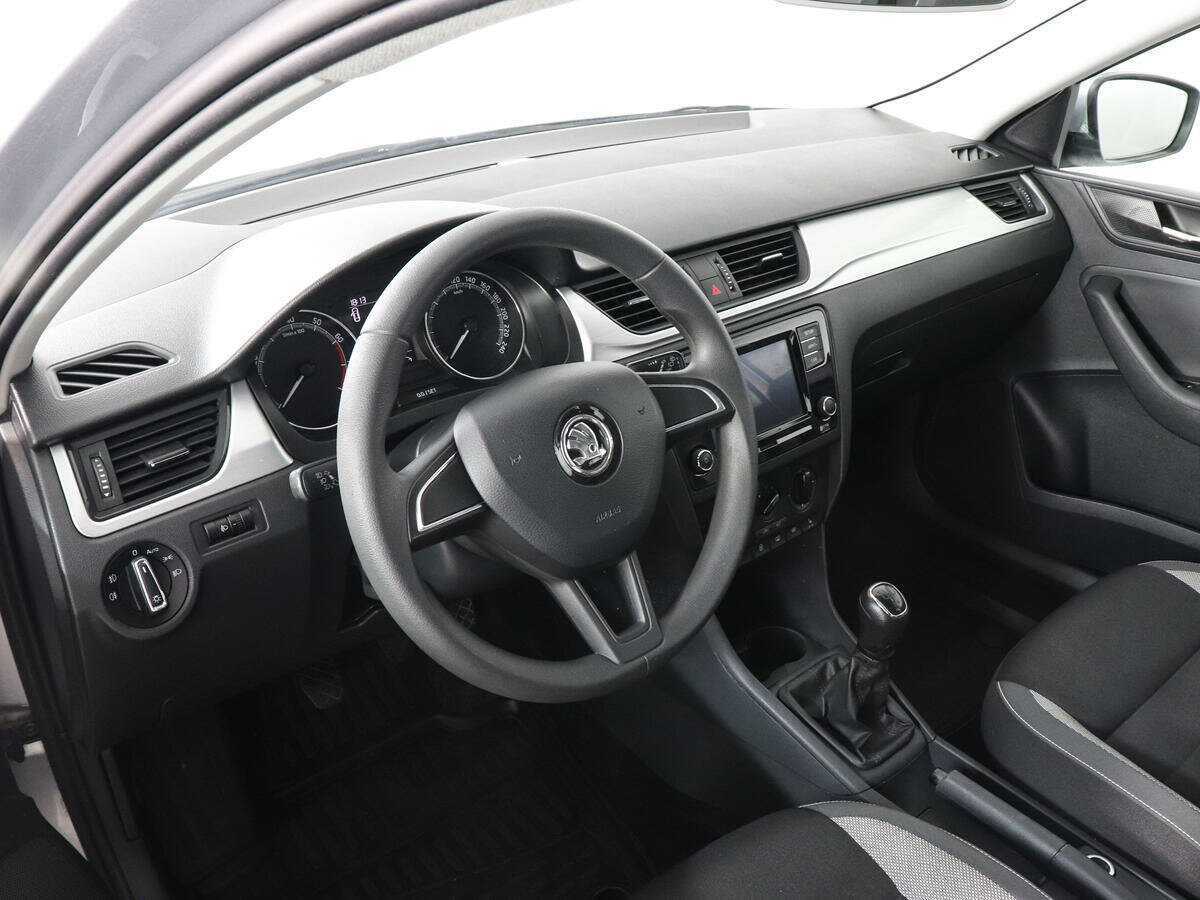 Skoda Rapid б/у, 2018, Механическая. Фото: #8