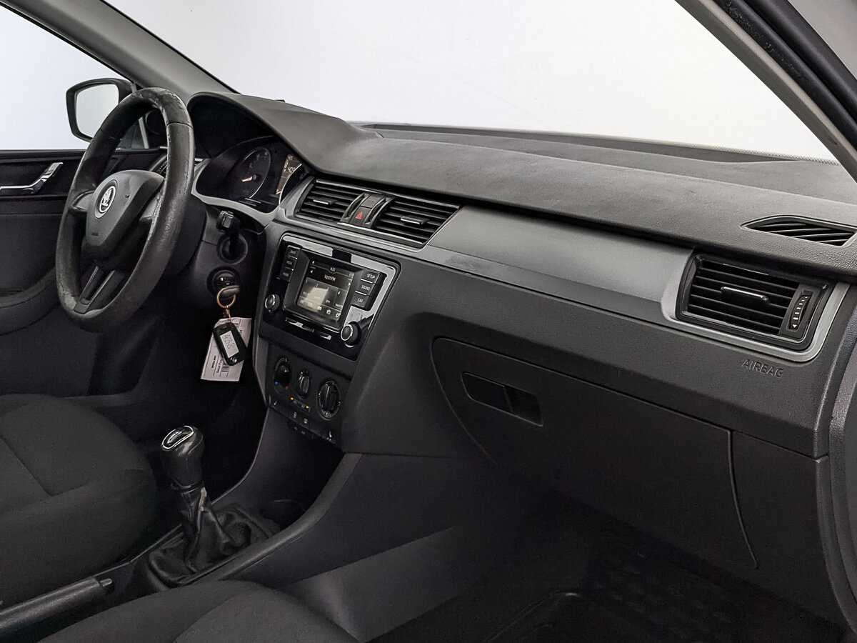 Skoda Rapid б/у, 2017, Механическая. Фото: #12