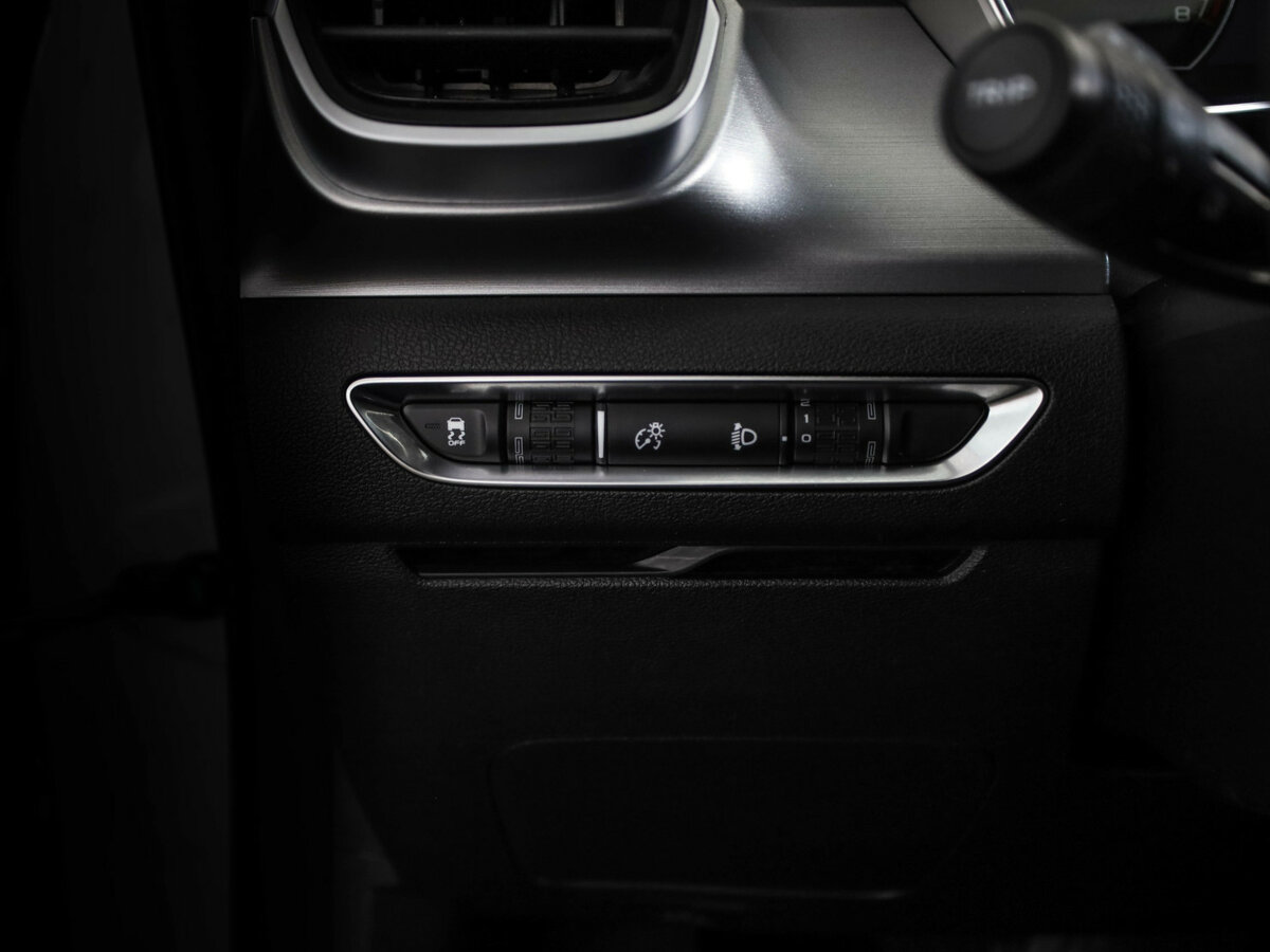 Geely Coolray б/у, 2021, Роботизированная. Фото: #19