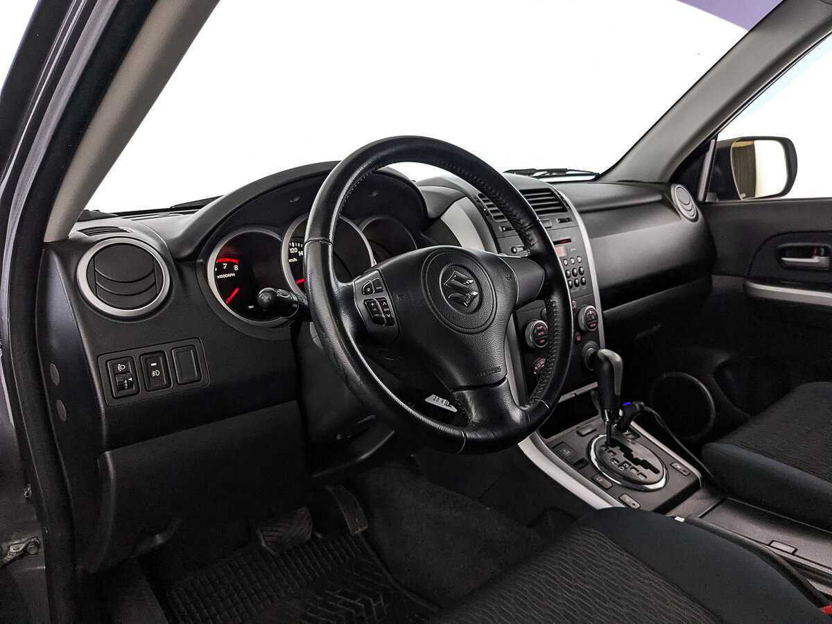 Suzuki Grand Vitara б/у, 2013, Автоматическая. Фото: #14