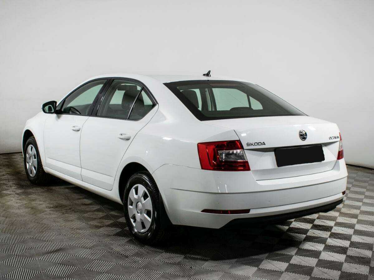 Skoda Octavia б/у, 2020, Автоматическая. Фото: #4