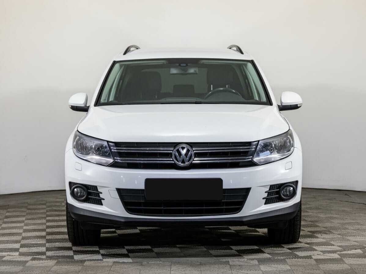 Volkswagen Tiguan б/у, 2013, Роботизированная. Фото: #1