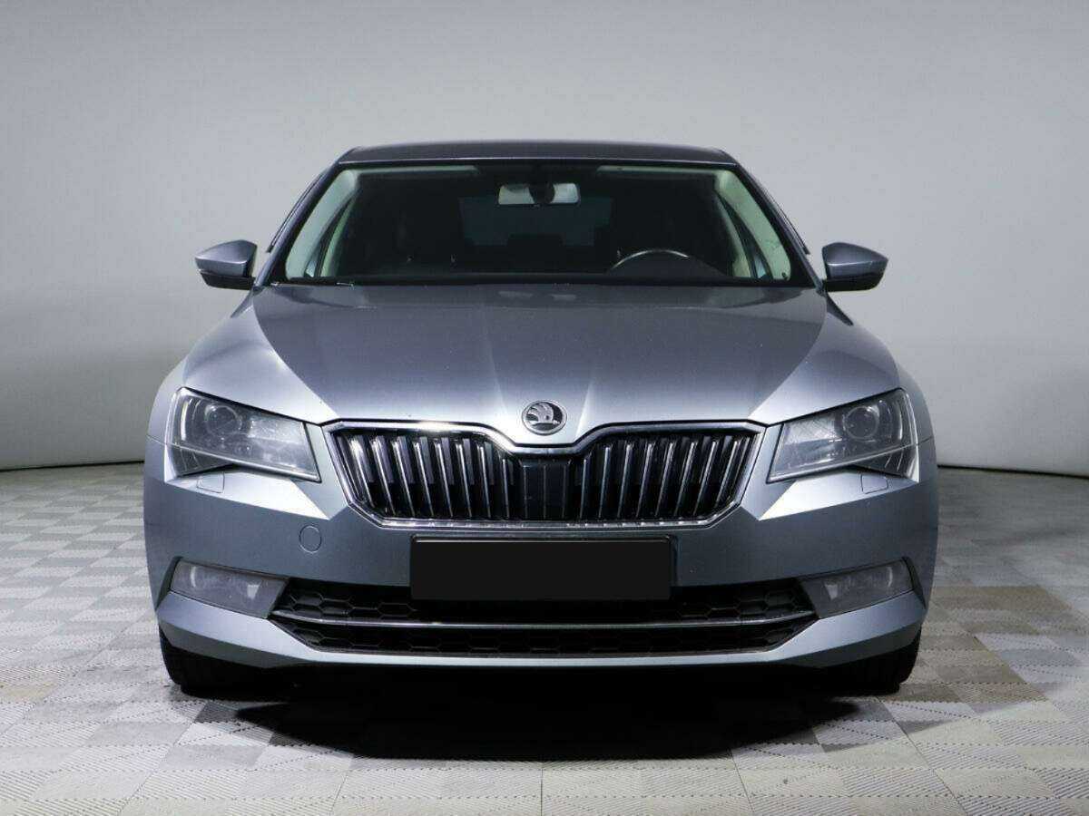 Skoda Superb б/у, 2015, Роботизированная. Фото: #1