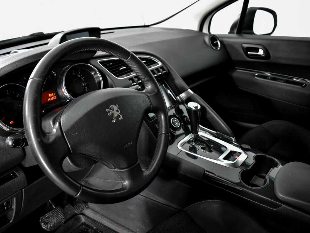 Peugeot 3008 б/у, 2014, Автоматическая. Фото: #8